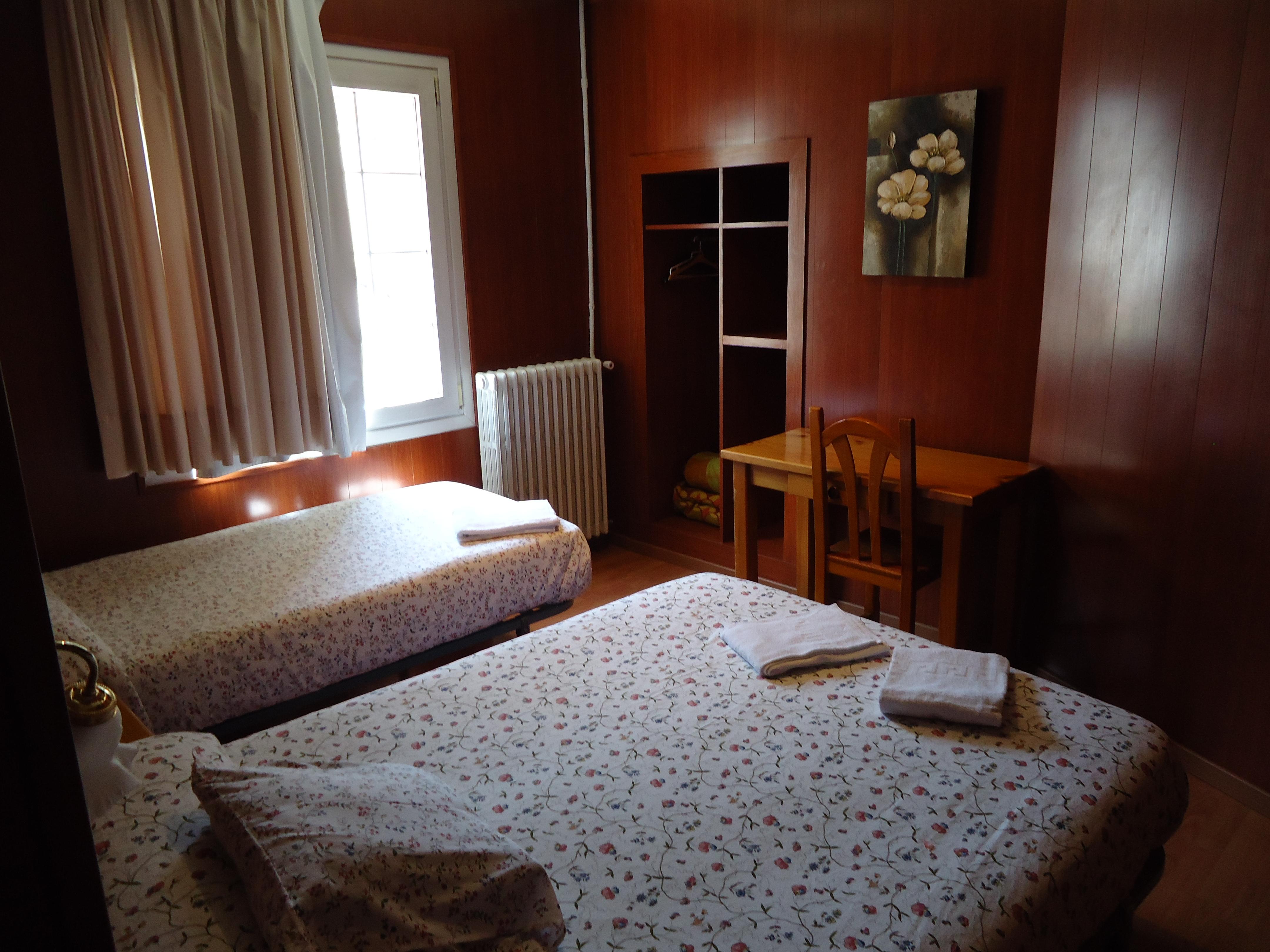 Hostal Porta De Nuria รีเวสเดเฟรแซร์ ภายนอก รูปภาพ
