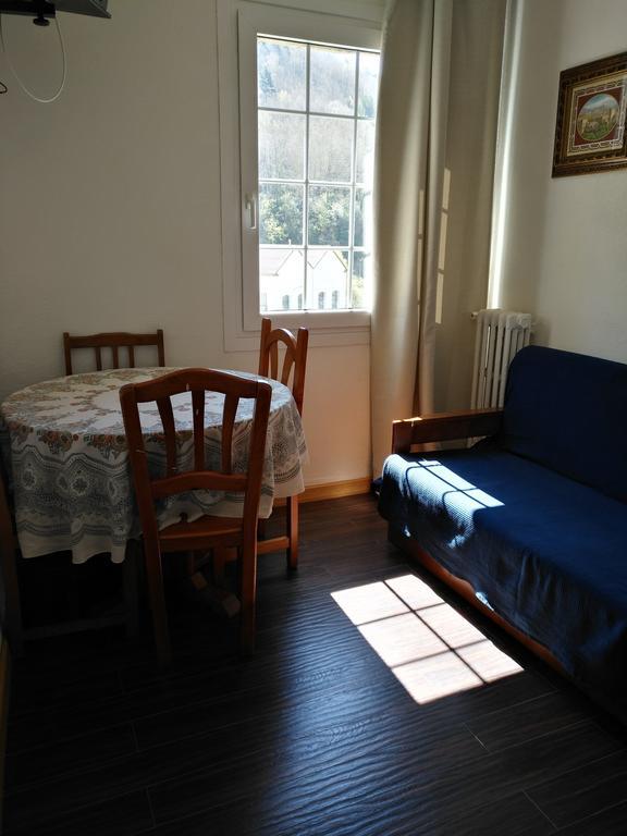 Hostal Porta De Nuria รีเวสเดเฟรแซร์ ภายนอก รูปภาพ